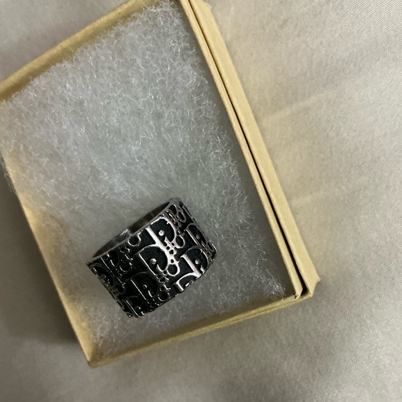 Dior Black and Silver Trotter Ring - Picture 4 of 6